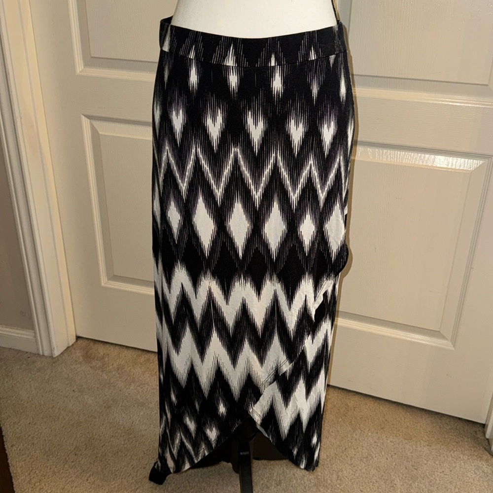 Maxi Skirt - Size Large